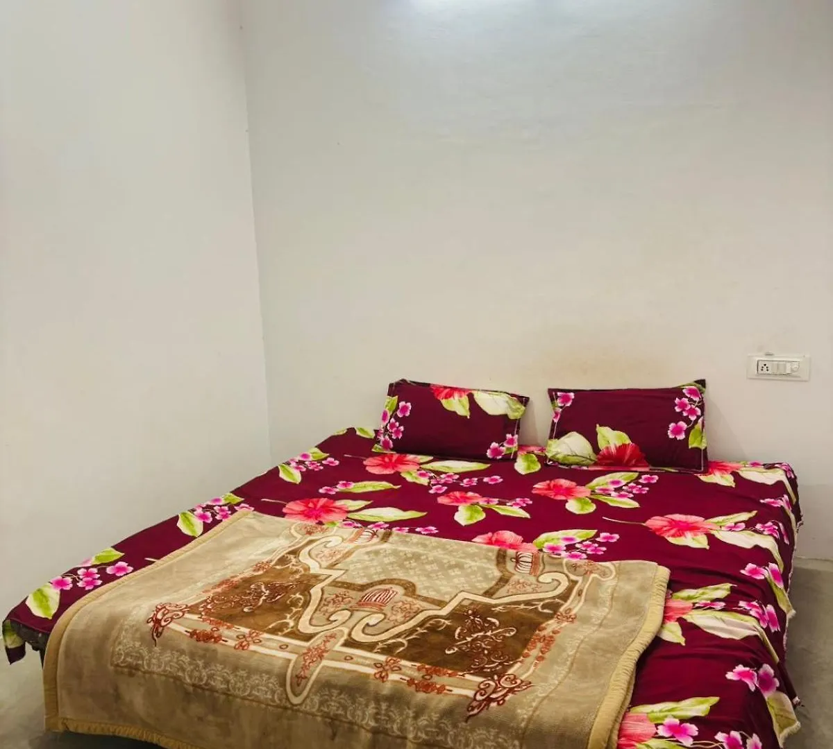 Δωμάτια σε οικογενειακή κατοικία Krishna Homes Βαρανάσι